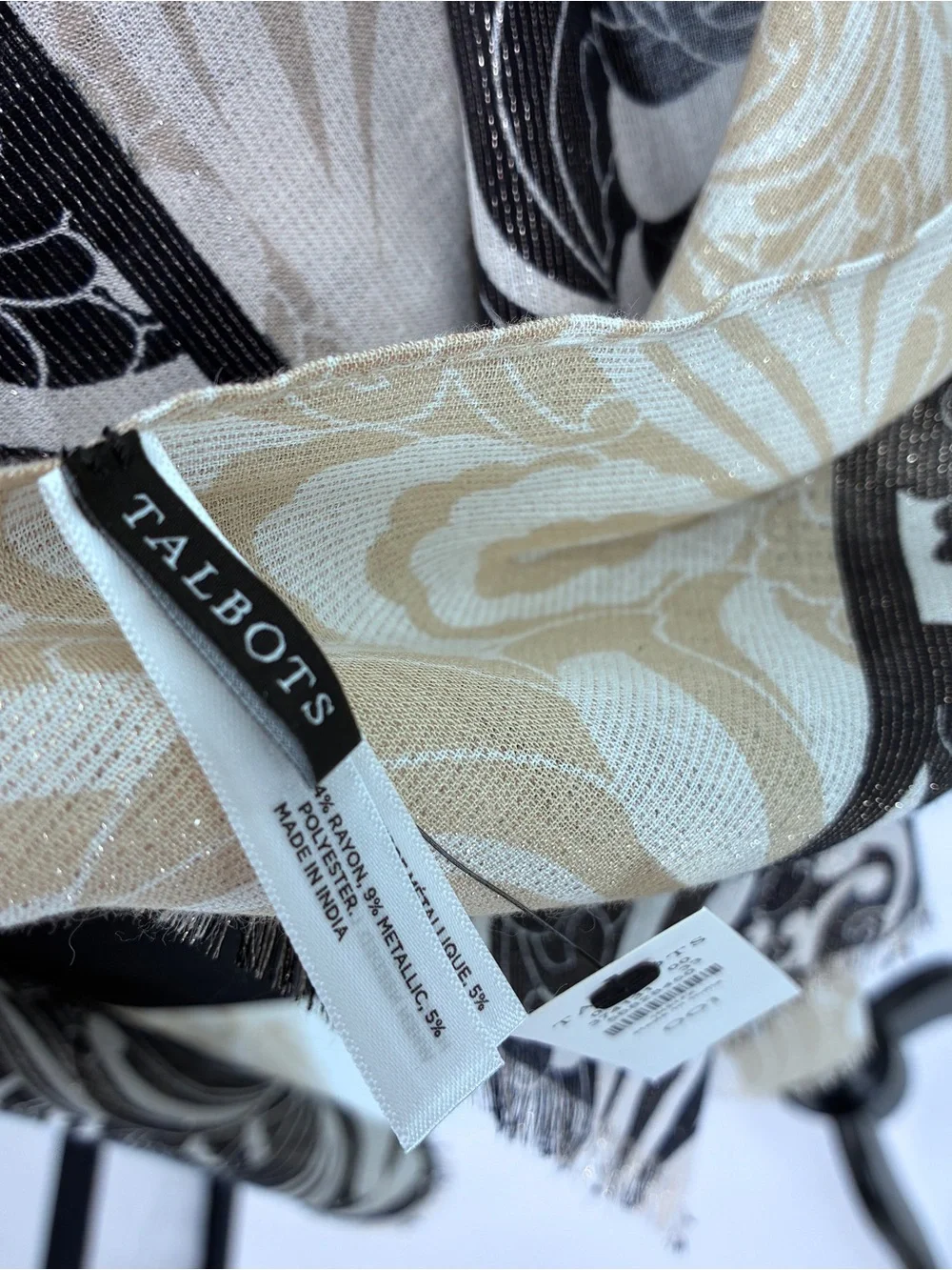 Talbots Women’s Black Beige White Floral Woven Fringe Long Rectangle Scarf NWT